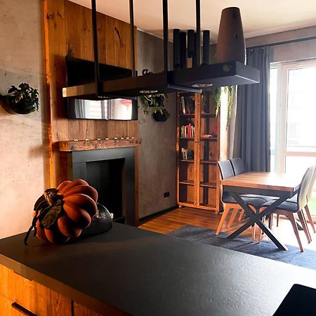 Ferienwohnung Lake Park Apartament With Free Parking Airport Netflix Warschau Exterior foto