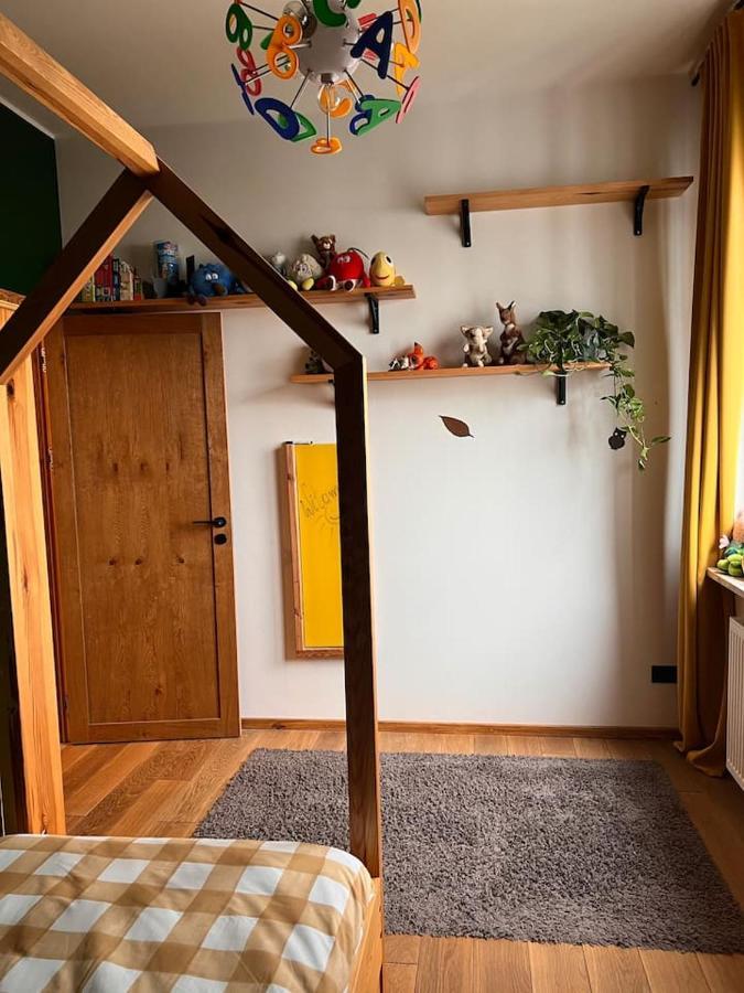 Ferienwohnung Lake Park Apartament With Free Parking Airport Netflix Warschau Exterior foto