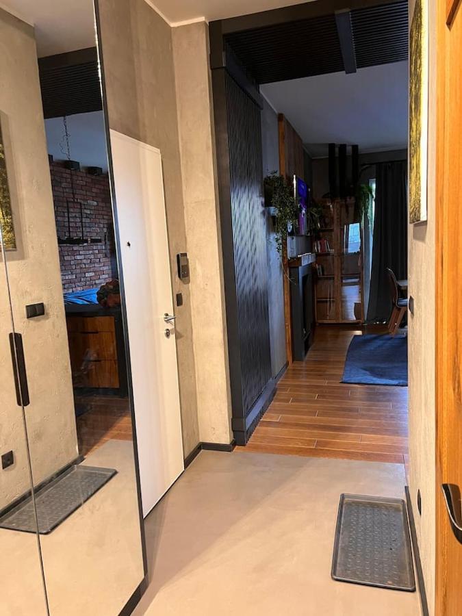 Ferienwohnung Lake Park Apartament With Free Parking Airport Netflix Warschau Exterior foto