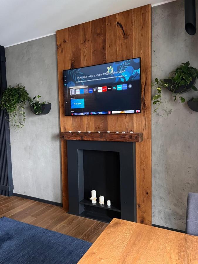 Ferienwohnung Lake Park Apartament With Free Parking Airport Netflix Warschau Exterior foto
