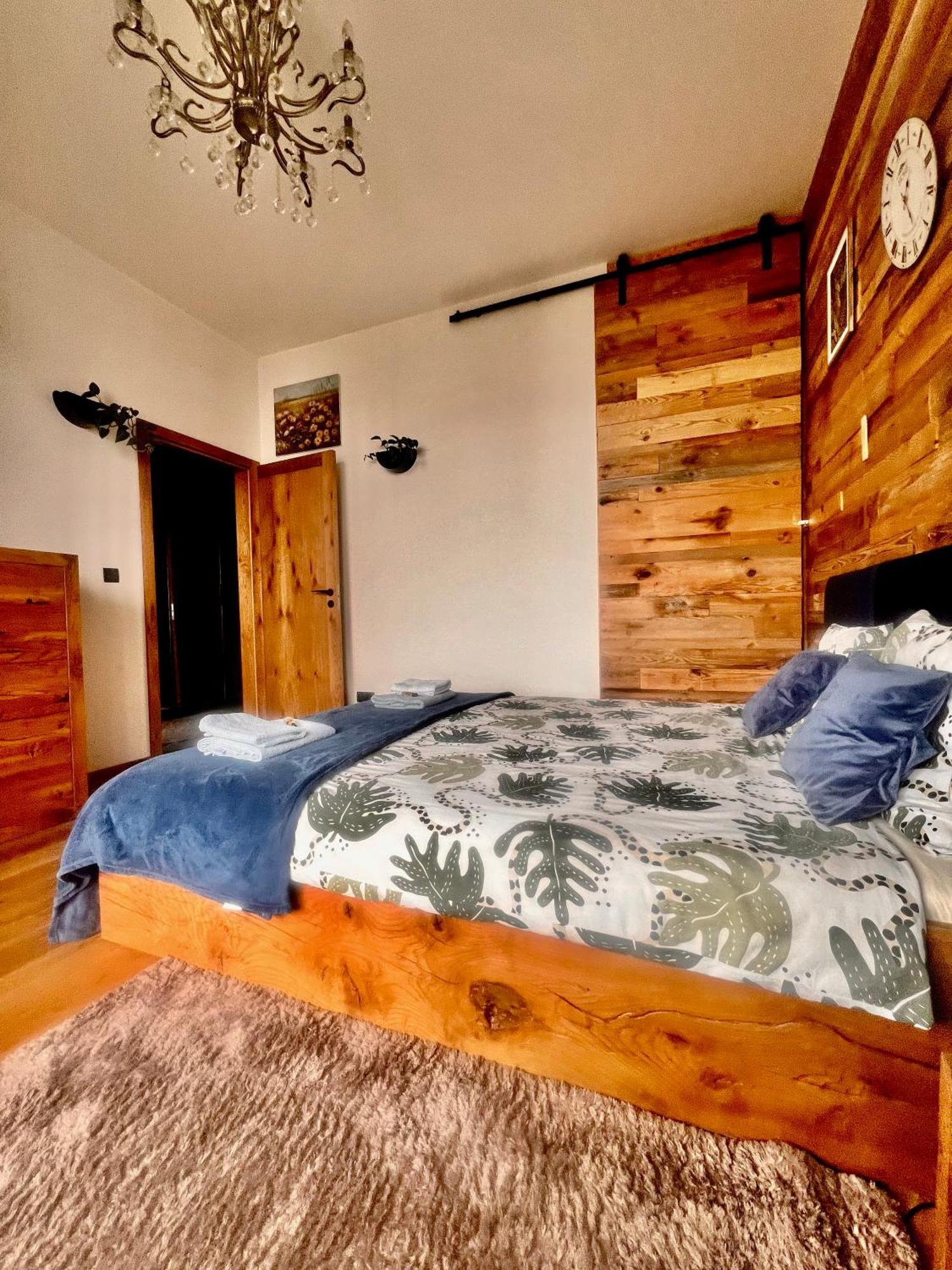 Ferienwohnung Lake Park Apartament With Free Parking Airport Netflix Warschau Exterior foto