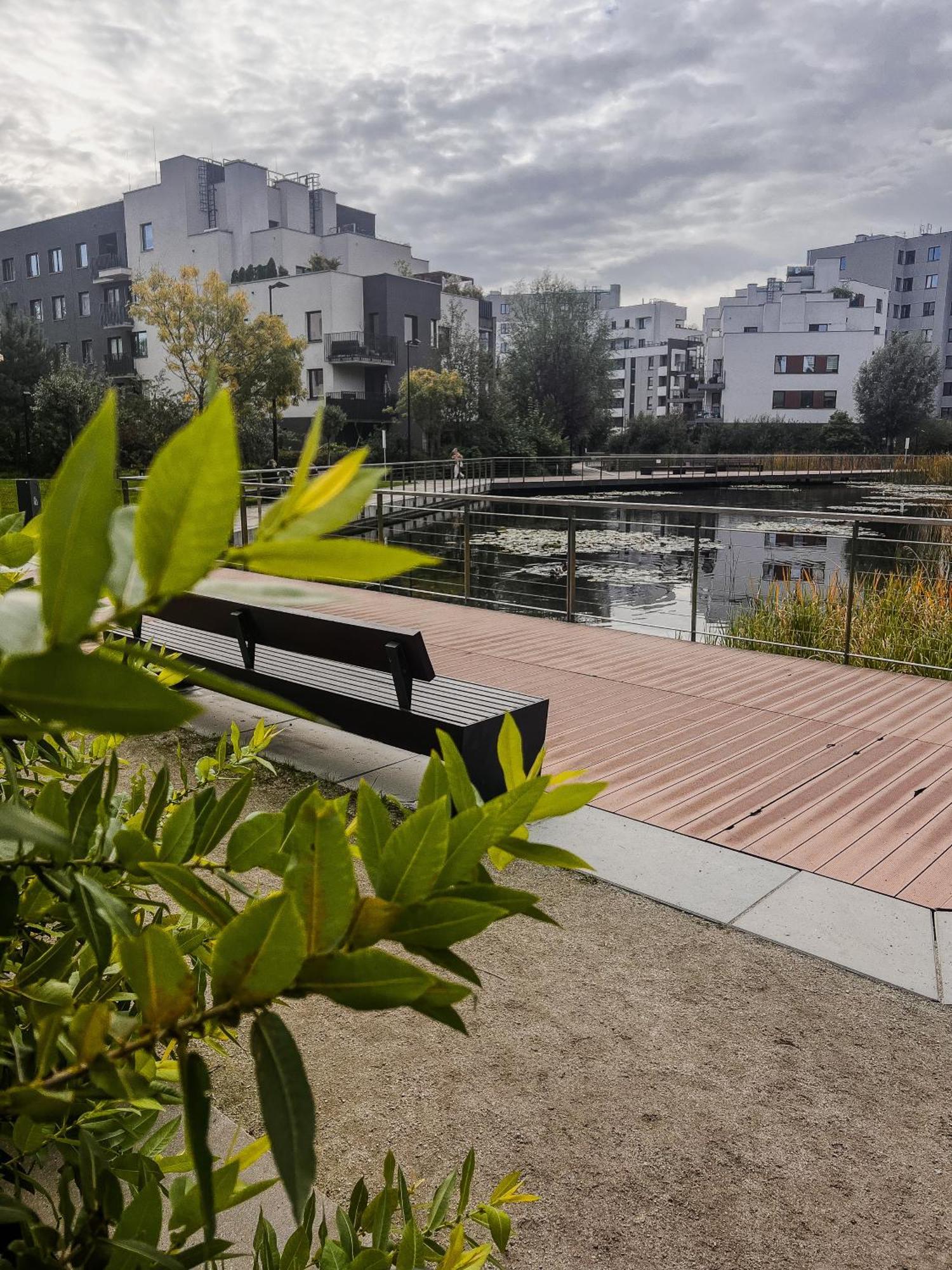 Ferienwohnung Lake Park Apartament With Free Parking Airport Netflix Warschau Exterior foto